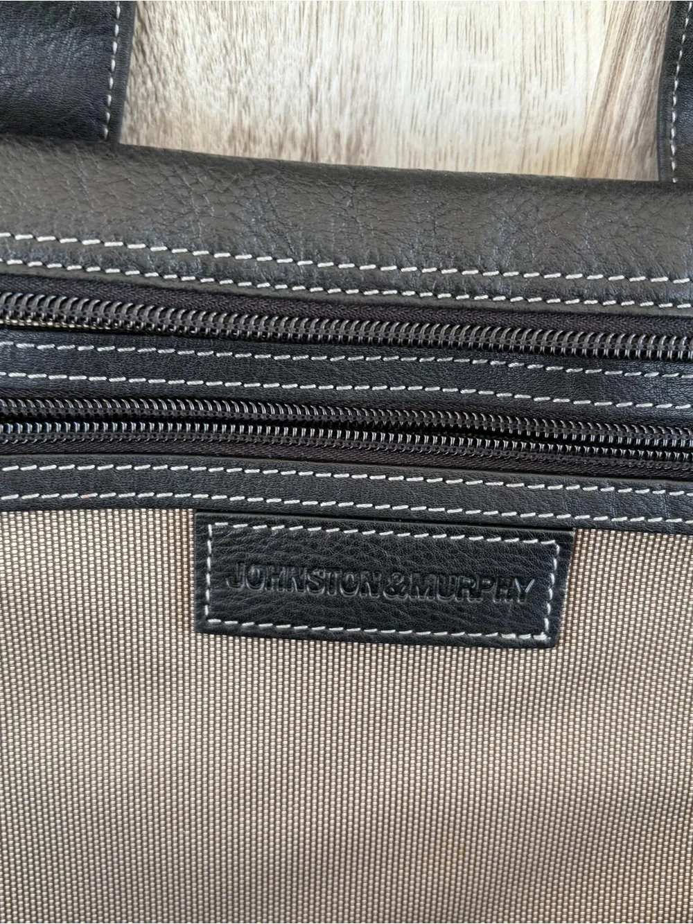 Johnston & Murphy black leather briefcase Messenger Bag Men’s Crossbody Euc